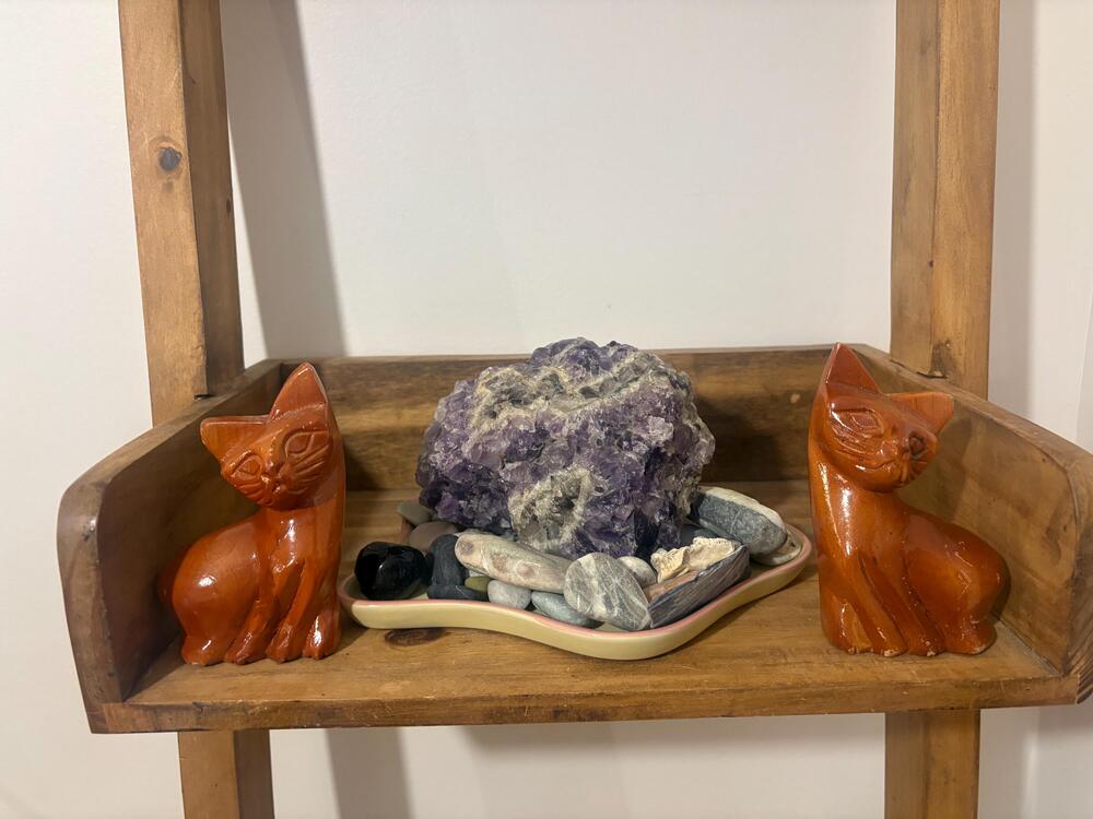 Vintage Hand Carved Wooden Cat Figurines – Retro Orange Feline Shelf Decor, MCM